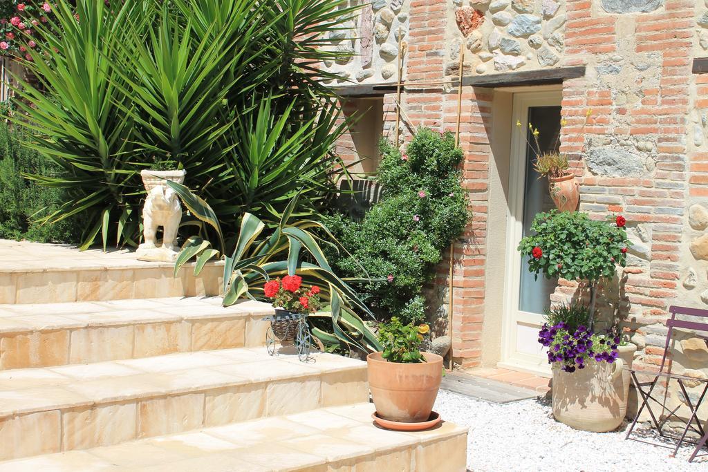 Domaine De La Tannerie Chambres D'Hotes Et Appartements Prades  Exterior photo